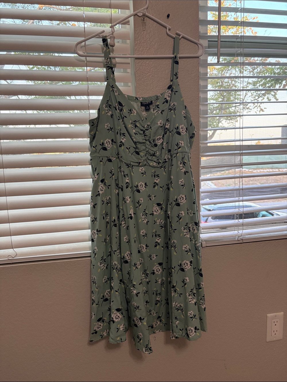 torrid Sage Green Floral Midi Dress with Ruched Bust